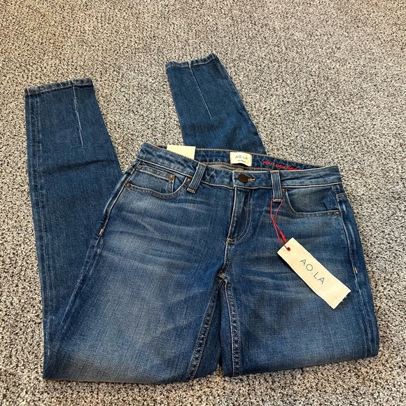 ALICE + OLIVIA AO LA Size 24 Blue Textured Jeans NWT R $295 - Picture 2 of 11